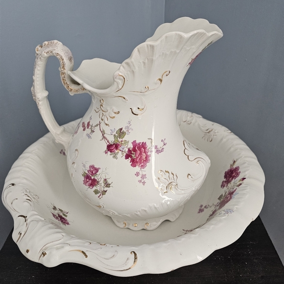 Antique Victorian Wash Bowl & Pitcher - Picture 4 of 7